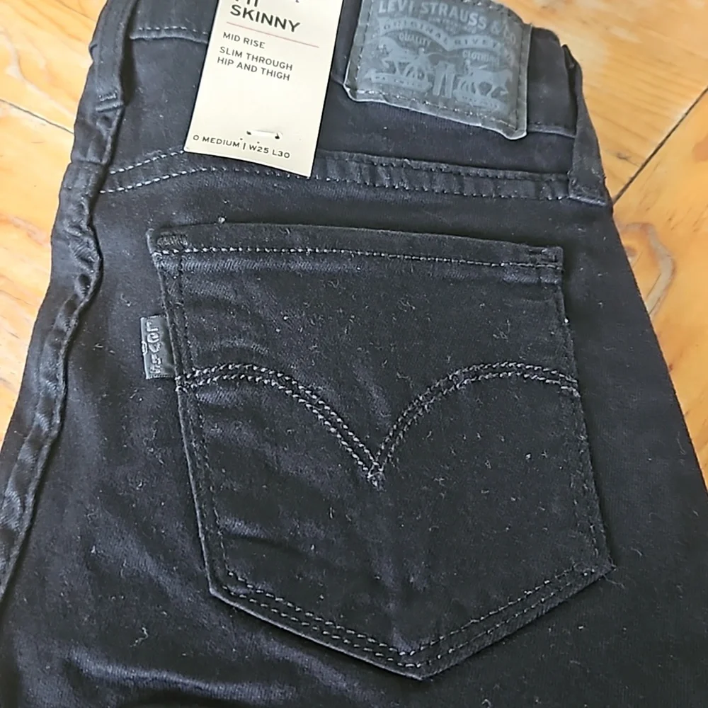 NWT Levi's 711 Skinny hypersoft black jeans women's size W25 L30 - Picture 5 of 6